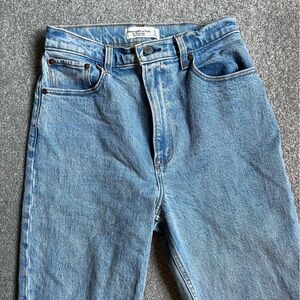 A&F Curve Love Jeans